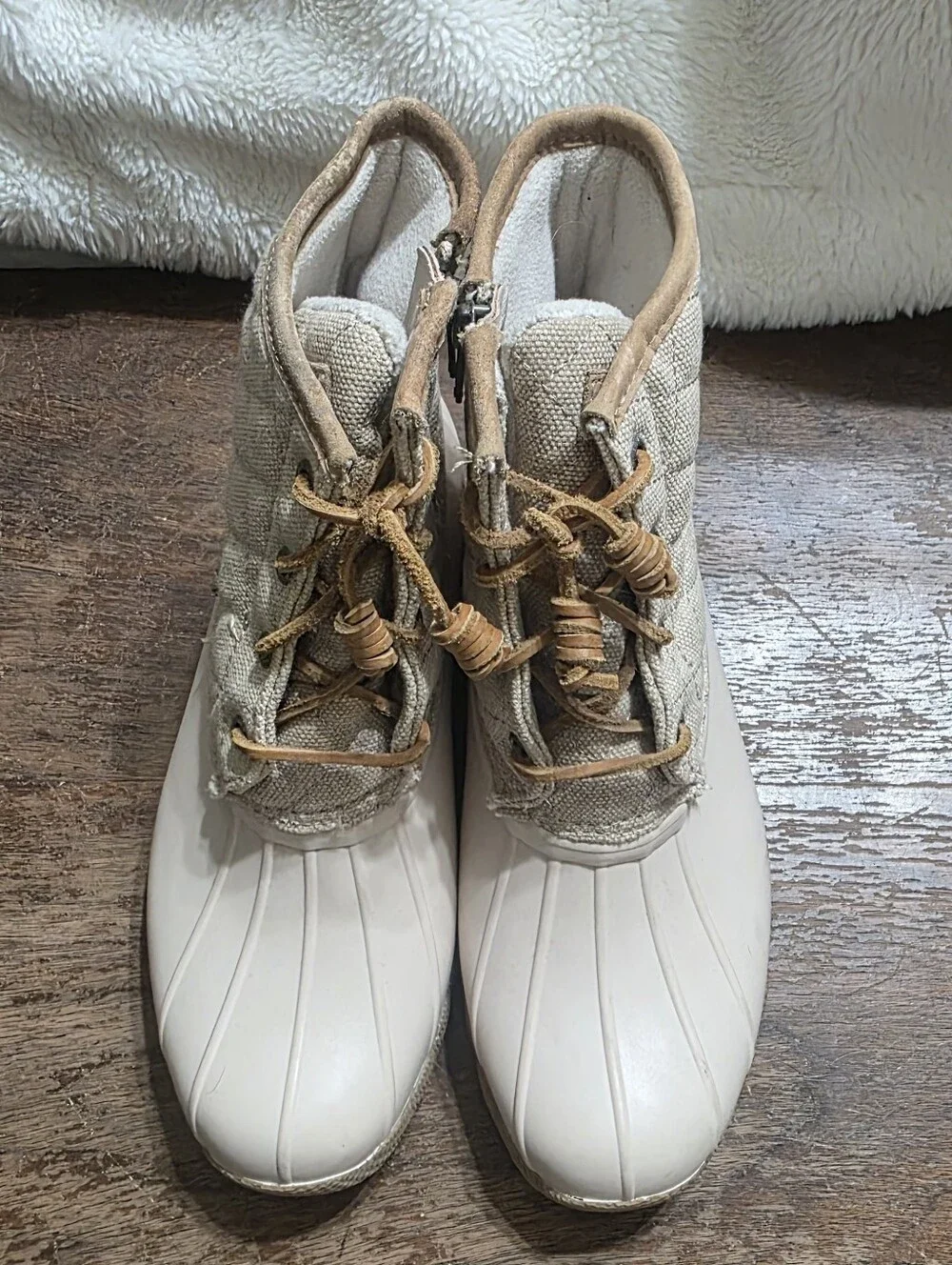 Sperry Quilted Cream and Tan Lace-Up Waterproof Duck Boots